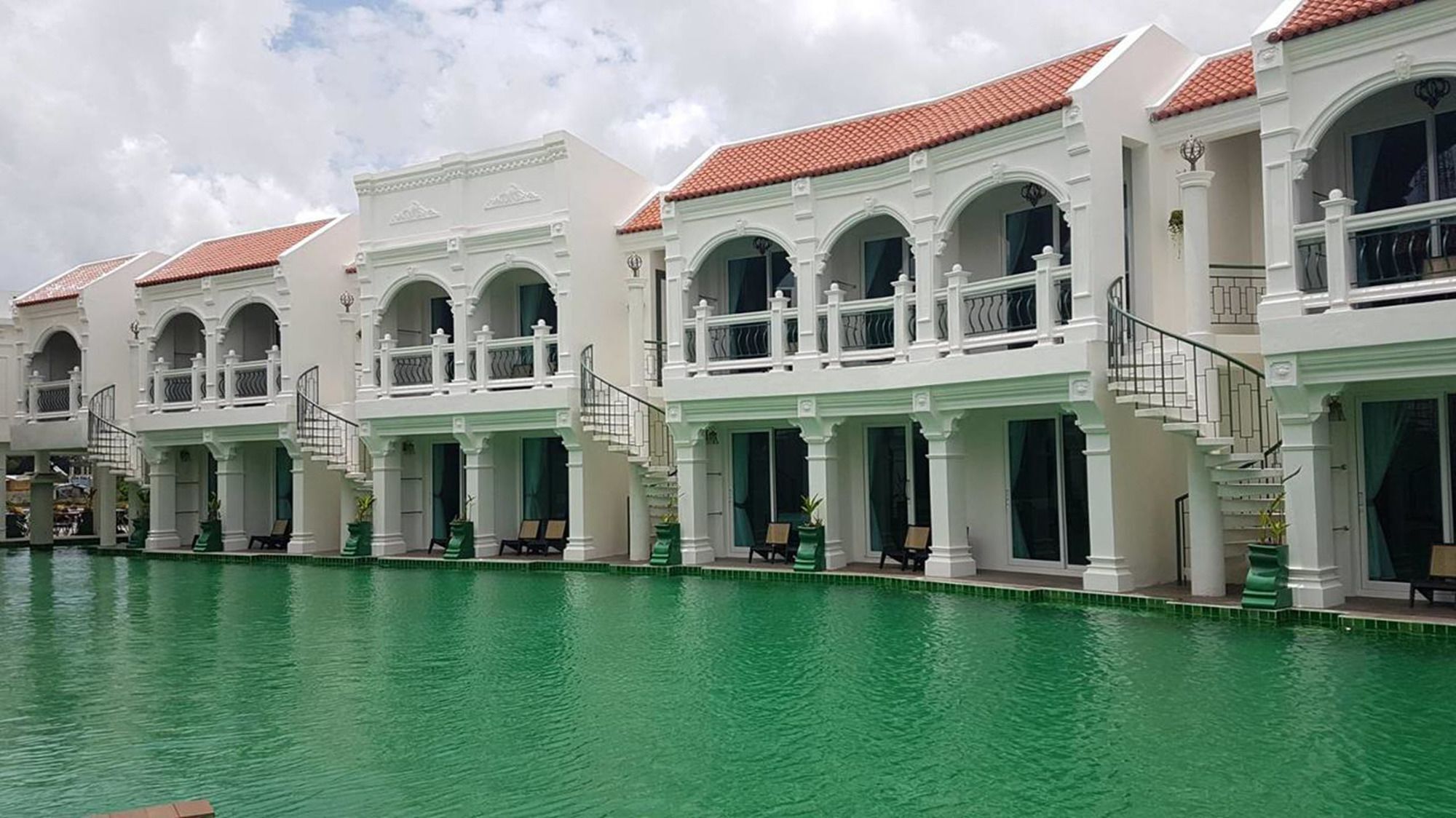 Supicha Pool Access Hotel - Sha Plus Phuket Esterno foto