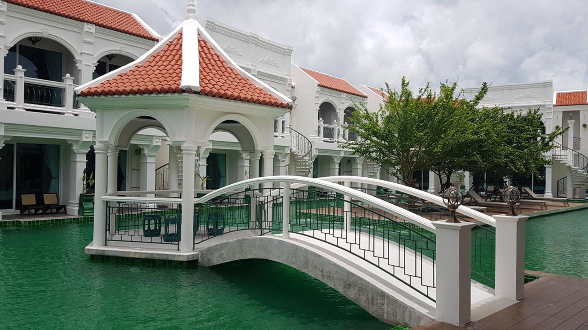 Supicha Pool Access Hotel - Sha Plus Phuket Esterno foto